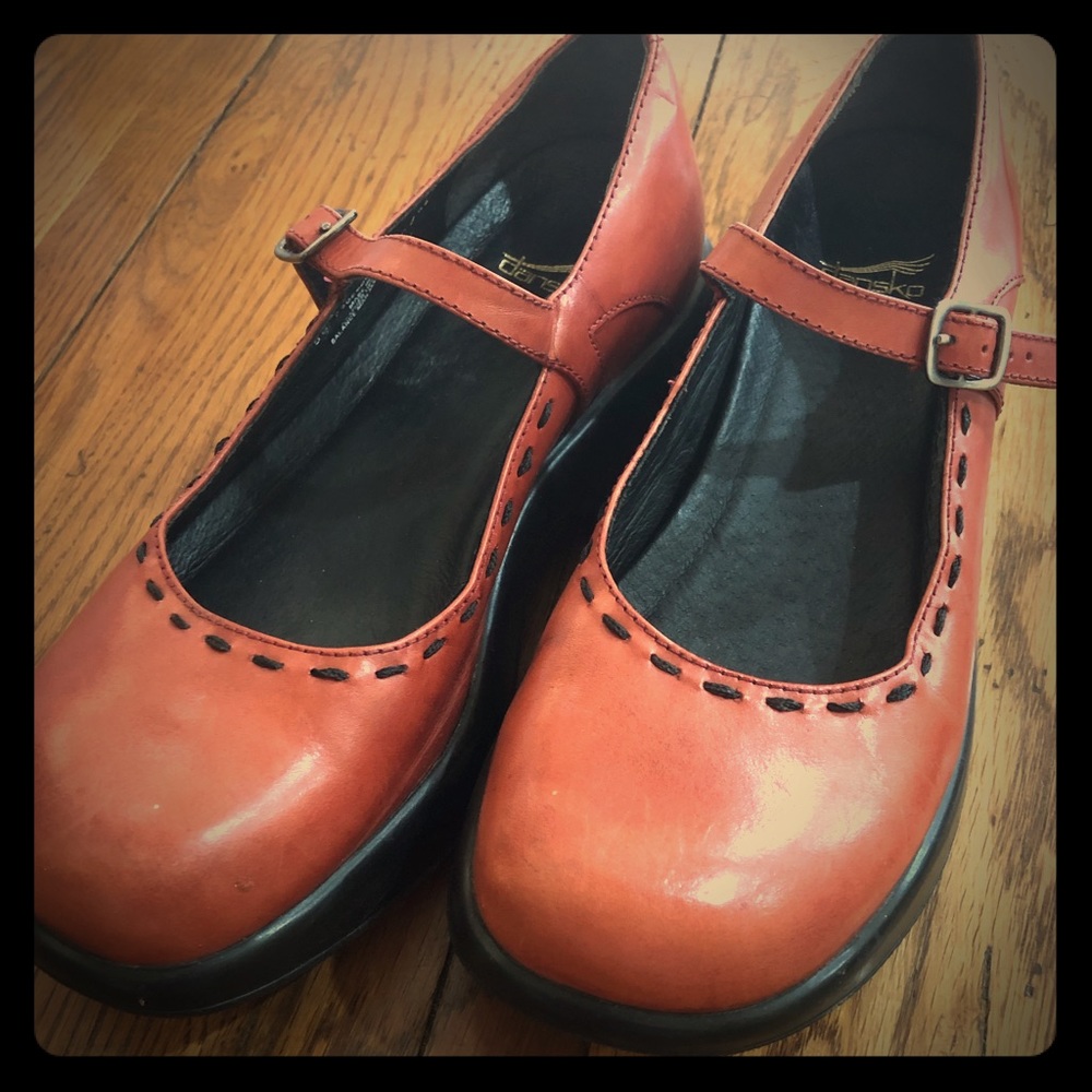 Dankso Red Mary Janes